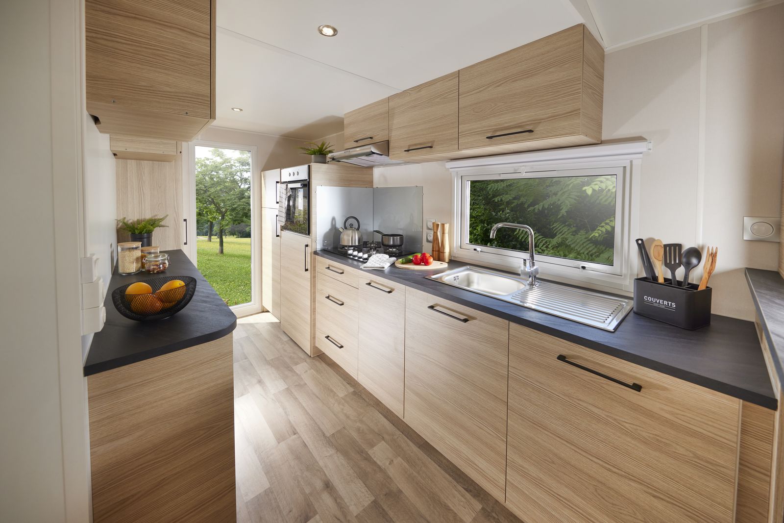 residences-trigano-Mobil-home-residentiel-gamme-residentielle(9) residences-trigano-Mobil-home-residentiel-gamme-residentielle-cuisine-spacieuse