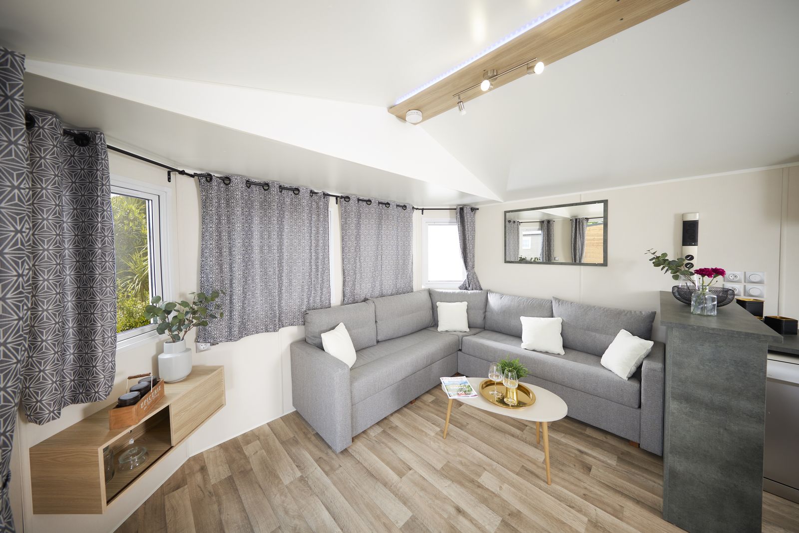 residences trigano-emotion-2chambres-panoramique-salon residences trigano-emotion-2chambres-panoramique-salon